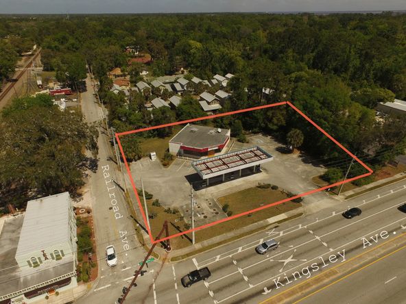 695 Kingsley Ave, Orange Park, FL 32073